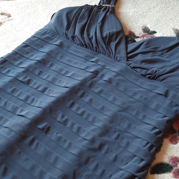 Scarlett Nite Event Dress - Picture 2 of 15